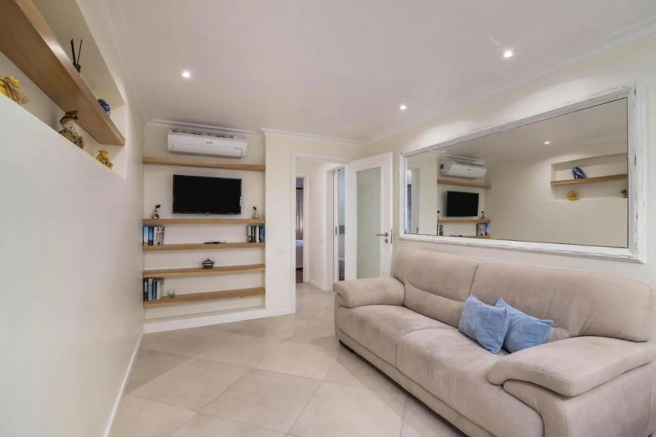 Apartment Apartamento Malick By Sunnyway Branqueira